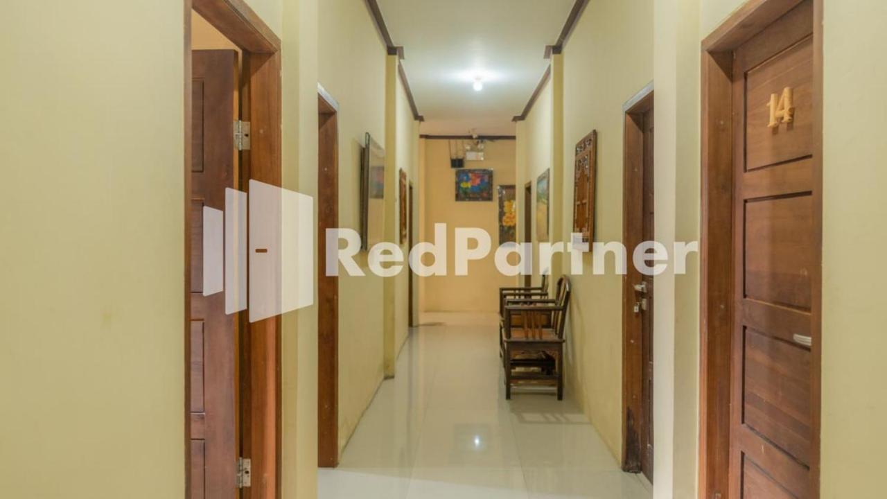 סוראבאיה Vandhela Homestay Syariah Mitra Reddoorz מראה חיצוני תמונה