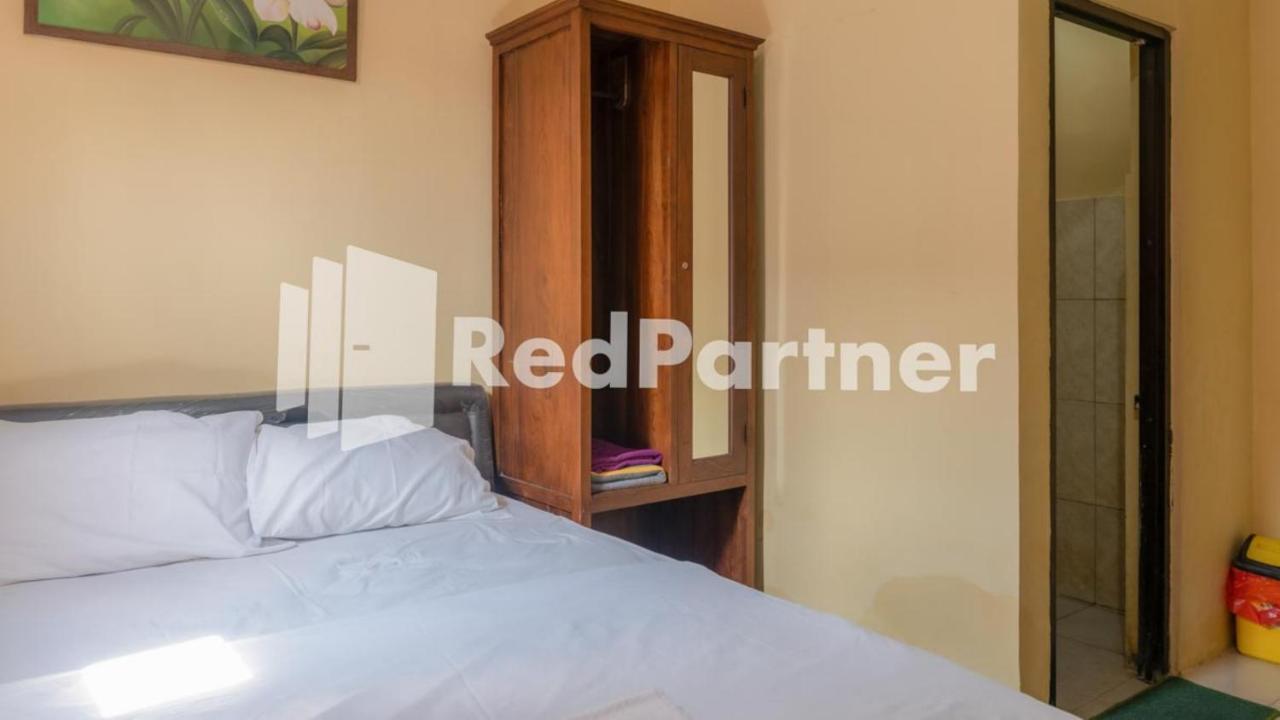 סוראבאיה Vandhela Homestay Syariah Mitra Reddoorz מראה חיצוני תמונה