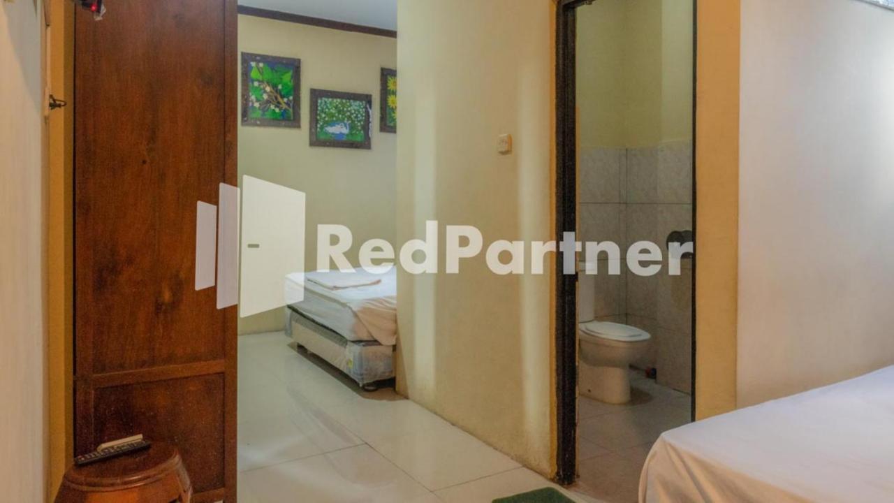 סוראבאיה Vandhela Homestay Syariah Mitra Reddoorz מראה חיצוני תמונה
