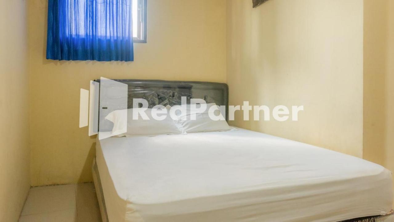 סוראבאיה Vandhela Homestay Syariah Mitra Reddoorz מראה חיצוני תמונה