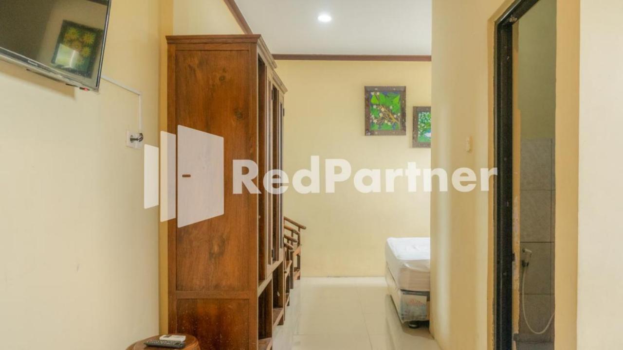 סוראבאיה Vandhela Homestay Syariah Mitra Reddoorz מראה חיצוני תמונה