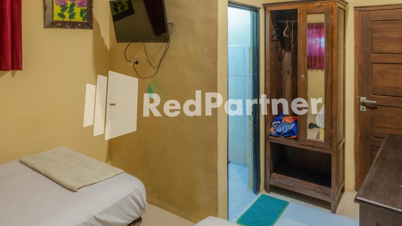 סוראבאיה Vandhela Homestay Syariah Mitra Reddoorz מראה חיצוני תמונה